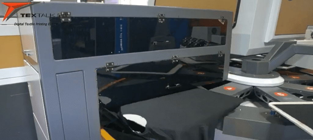 Combine screen printing and digital printing